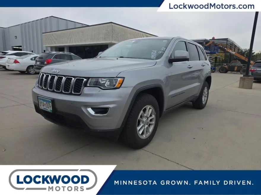 2018 Jeep Grand Cherokee Laredo photo 1
