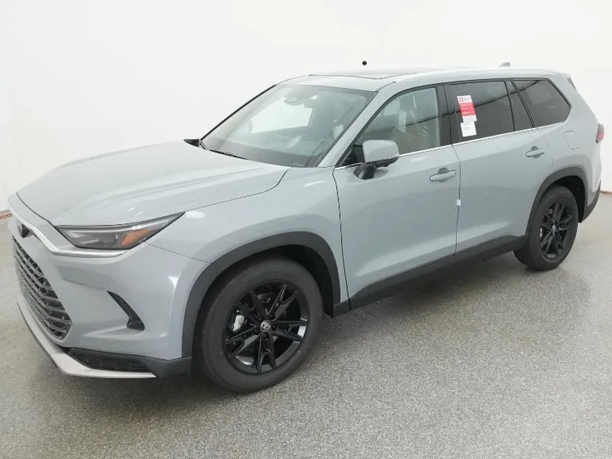 2026 Toyota Highlander Hybrid Platinum photo 1