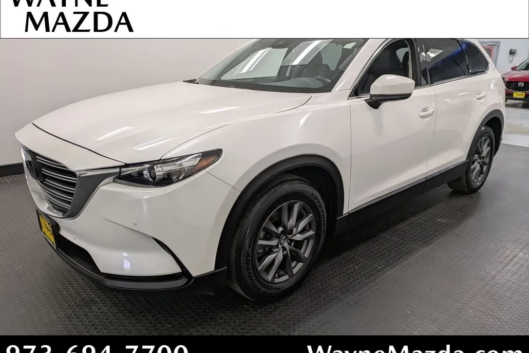 2022 Mazda CX-9 Touring photo 1