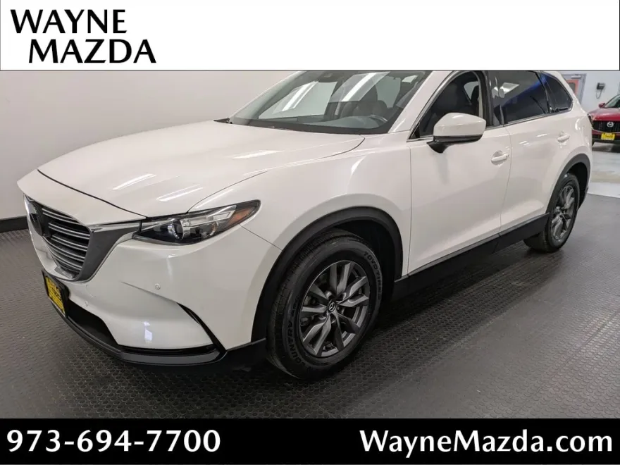 2022 Mazda CX-9 Touring photo 1