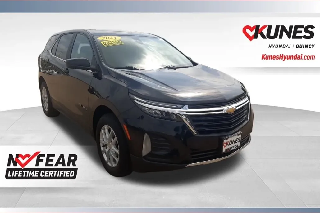 2024 Chevrolet Equinox LT photo 1