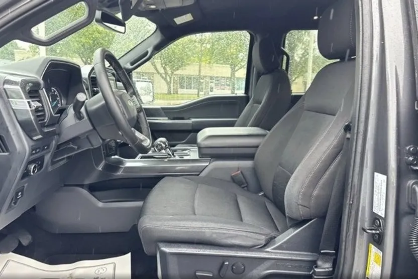 2023 Ford F-150 XL photo 1