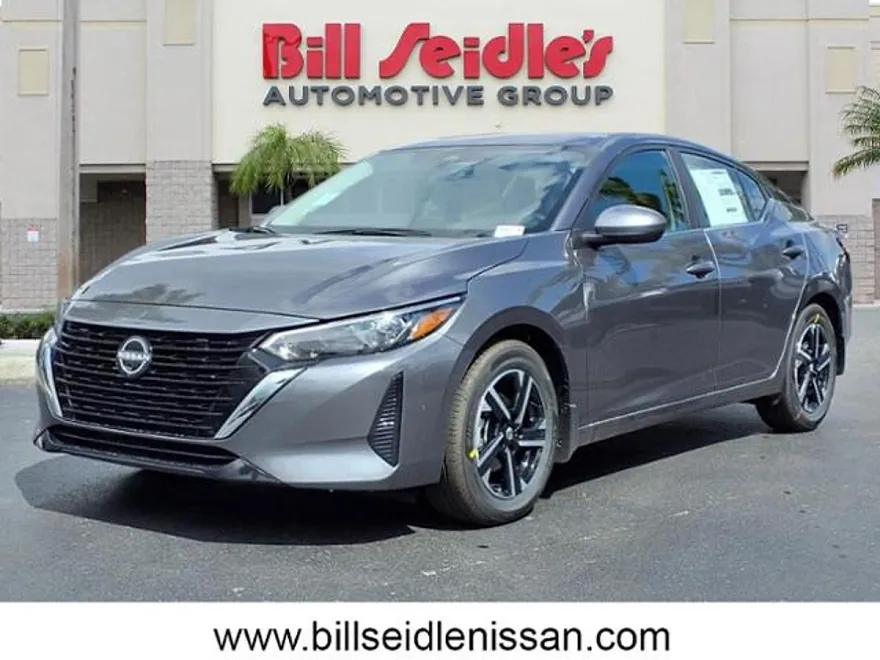 2025 Nissan Sentra SV photo 1