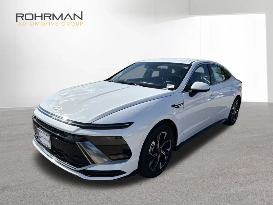 2025 Hyundai Sonata SEL photo 1