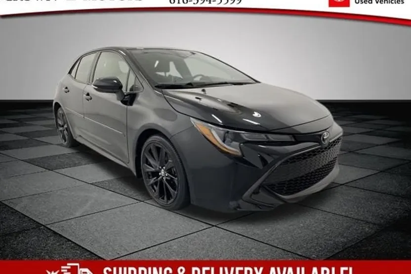 2021 Toyota Corolla SE Nightshade Edition photo 1