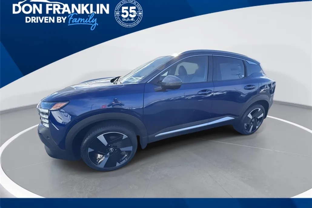2025 Nissan Kicks SR photo 1