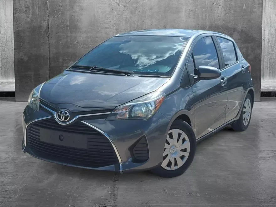 2016 Toyota Yaris L photo 1