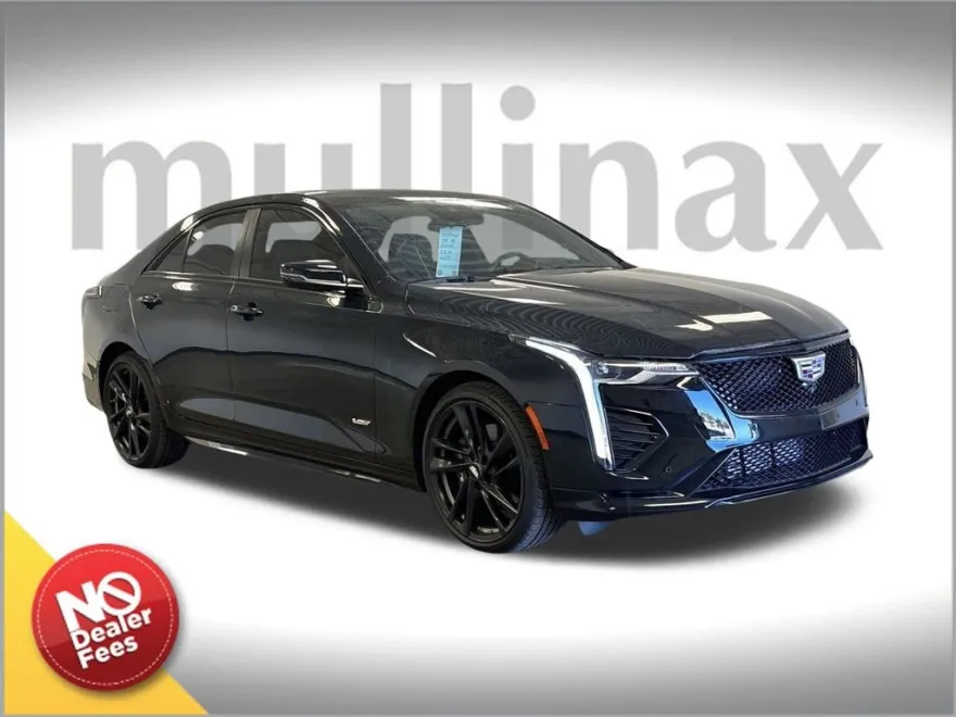 2024 Cadillac CT4 photo 1