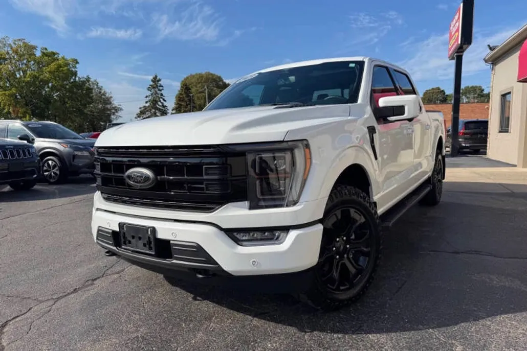 2023 Ford F-150 Lariat photo 1