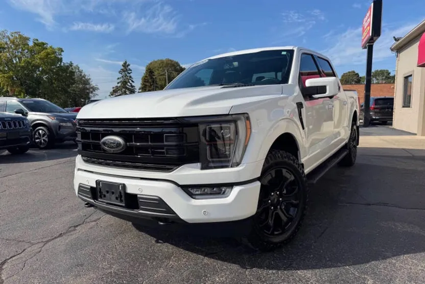 2023 Ford F-150 Lariat photo 1