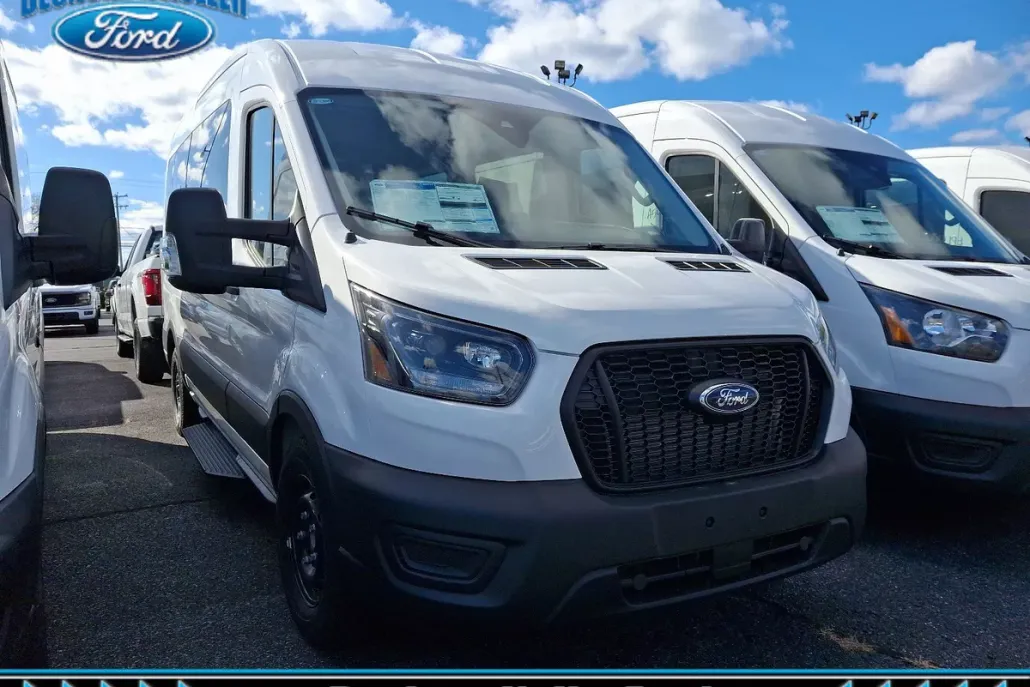 2024 Ford Transit Passenger XL photo 1