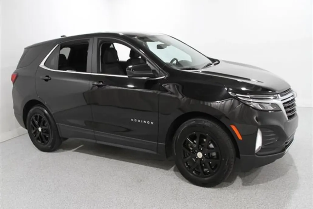 2022 Chevrolet Equinox LT photo 1
