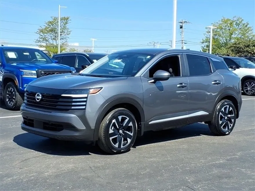 2025 Nissan Kicks SV photo 1