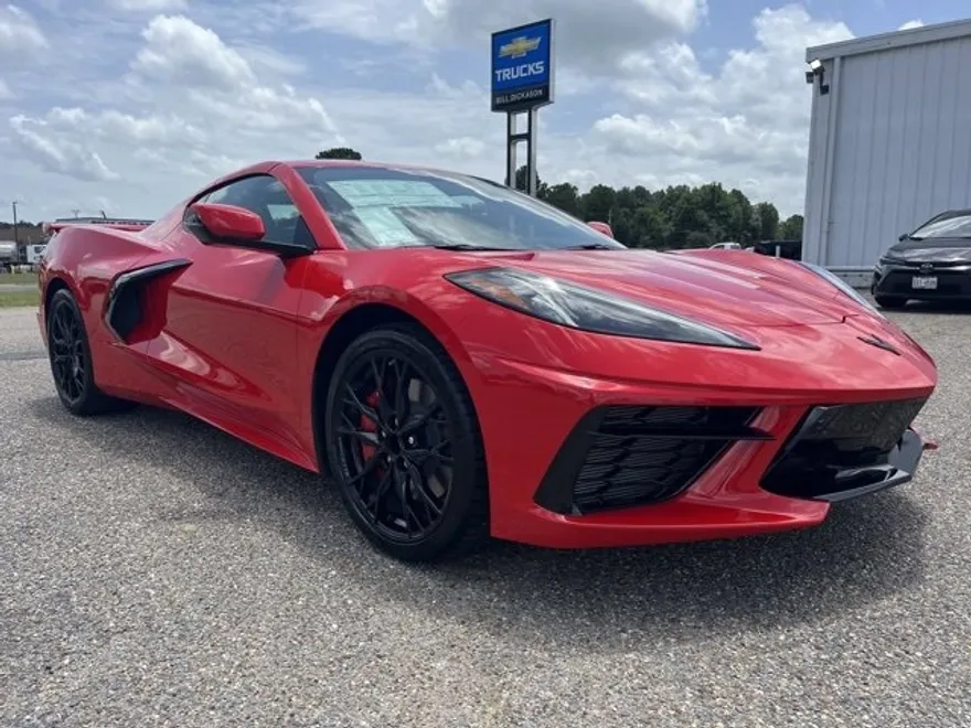 2025 Chevrolet Corvette Stingray 2LT photo 1
