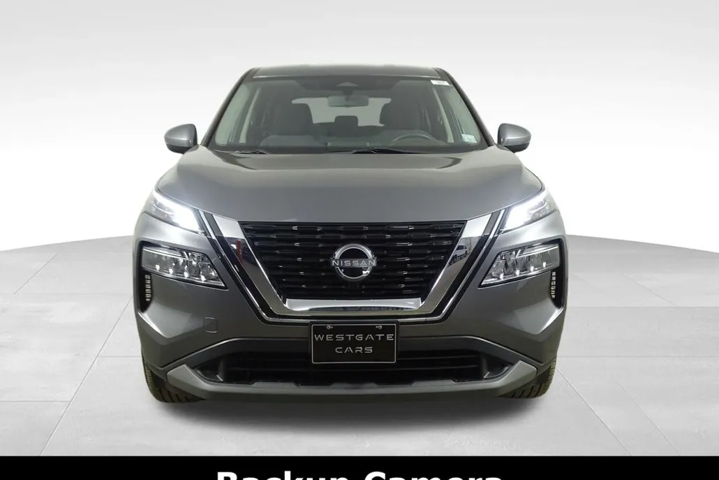 2023 Nissan Rogue SV photo 1