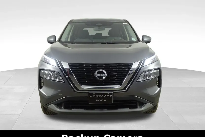 2023 Nissan Rogue SV photo 1
