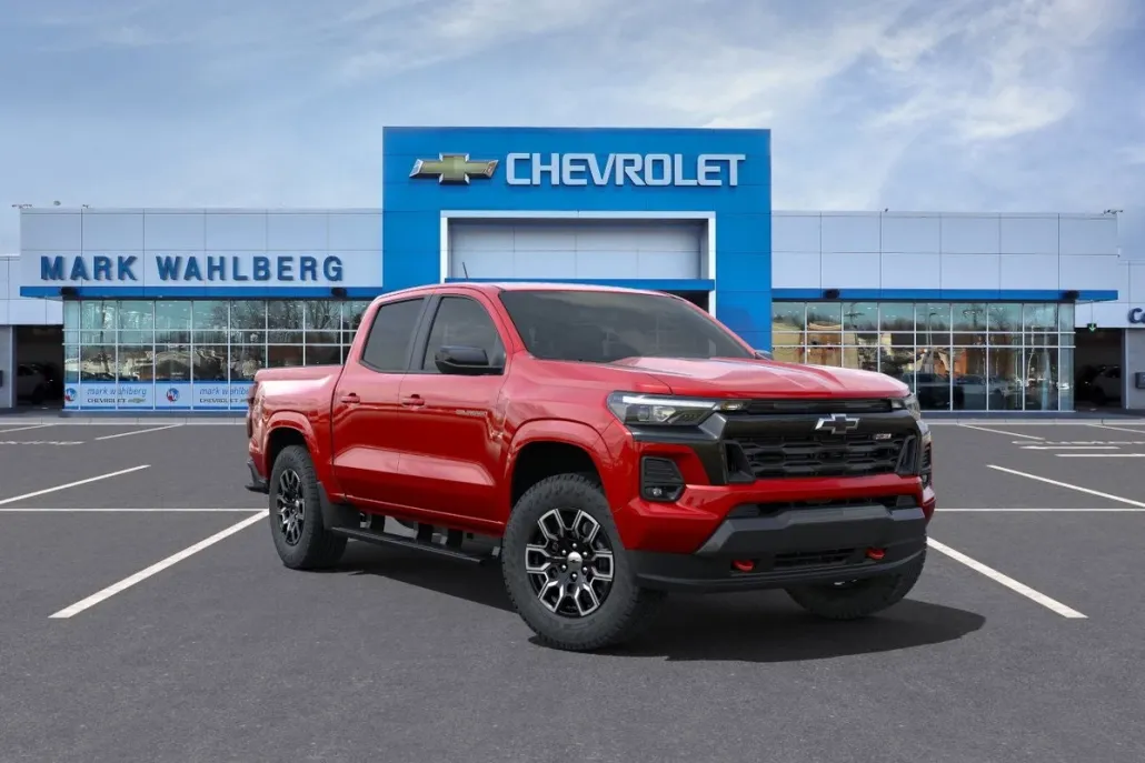 2025 Chevrolet Colorado Z71 photo 1