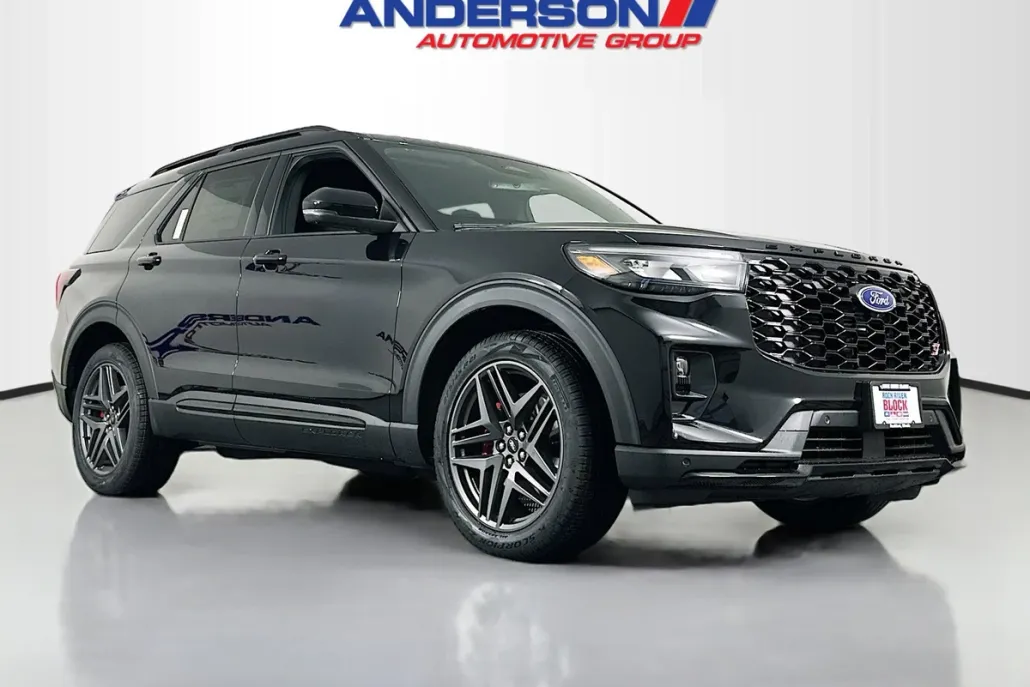 2025 Ford Explorer ST photo 1