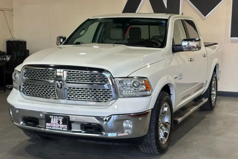 2018 Ram 1500 Laramie photo 1