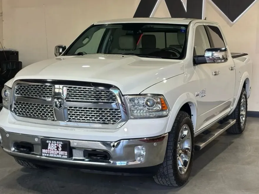 2018 Ram 1500 Laramie photo 1