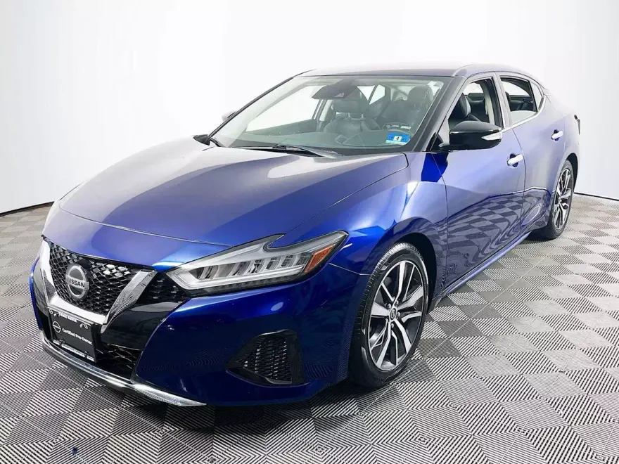 2020 Nissan Maxima SV photo 1