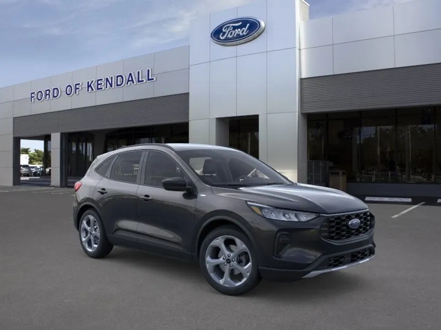 2025 Ford Escape ST-Line photo 6