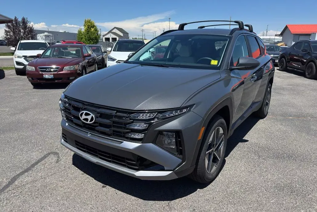2025 Hyundai Tucson SEL photo 1