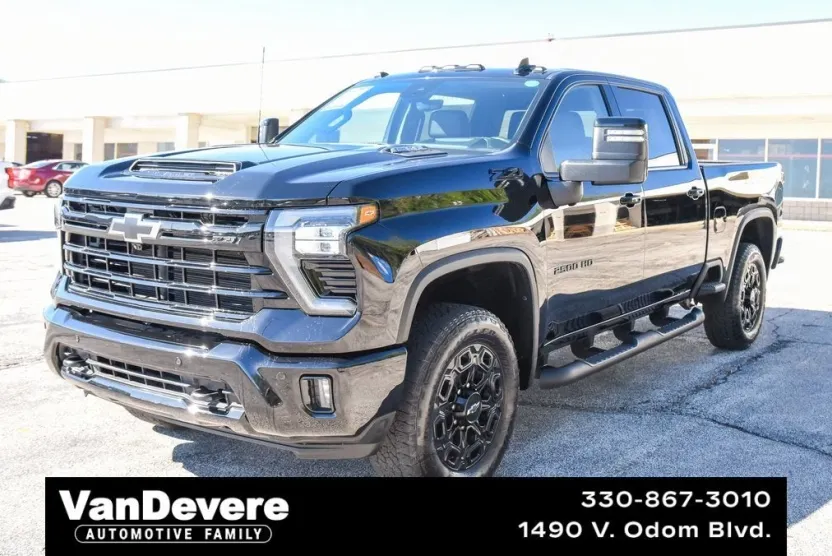 2024 Chevrolet Silverado 2500HD LTZ photo 1