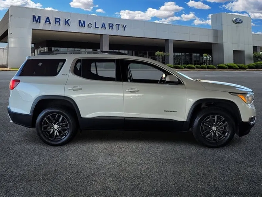2019 Gmc Acadia SLT photo 1