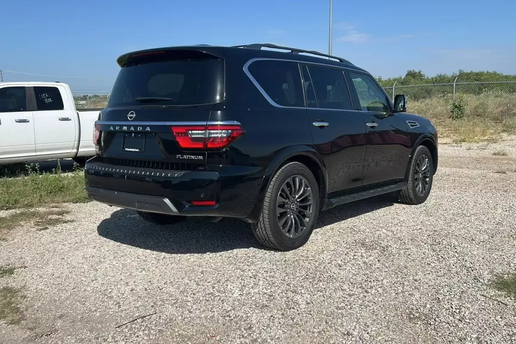 2024 Nissan Armada Platinum photo 1
