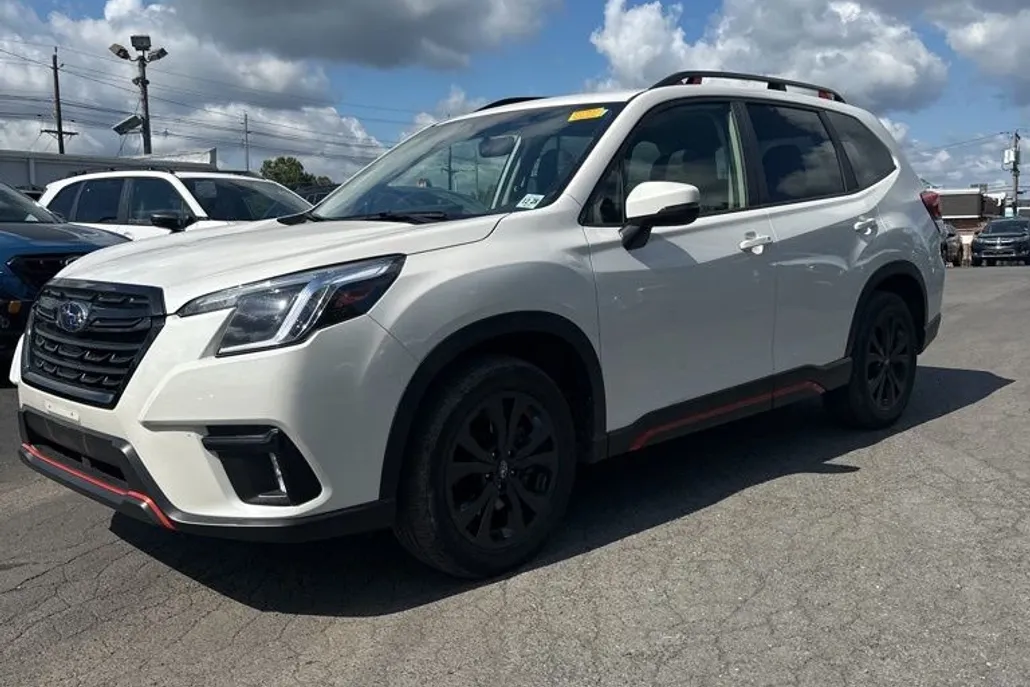 2023 Subaru Forester Sport photo 1