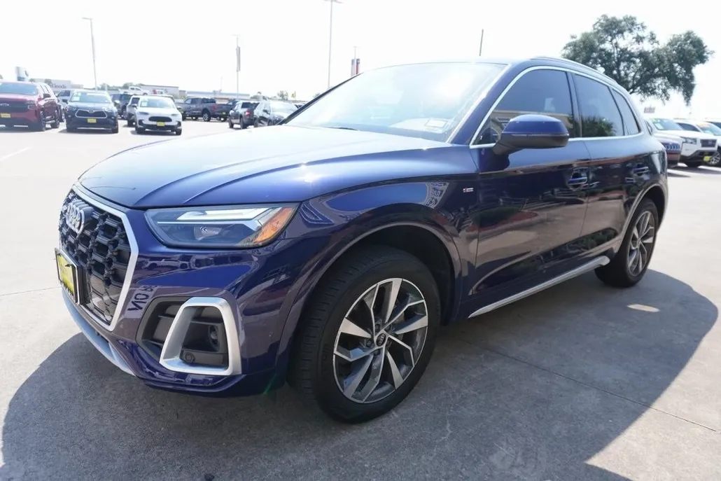 2022 Audi Q5 45 S line Premium photo 1