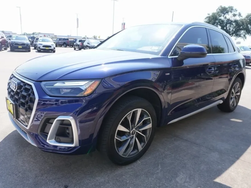 2022 Audi Q5 45 S line Premium photo 1