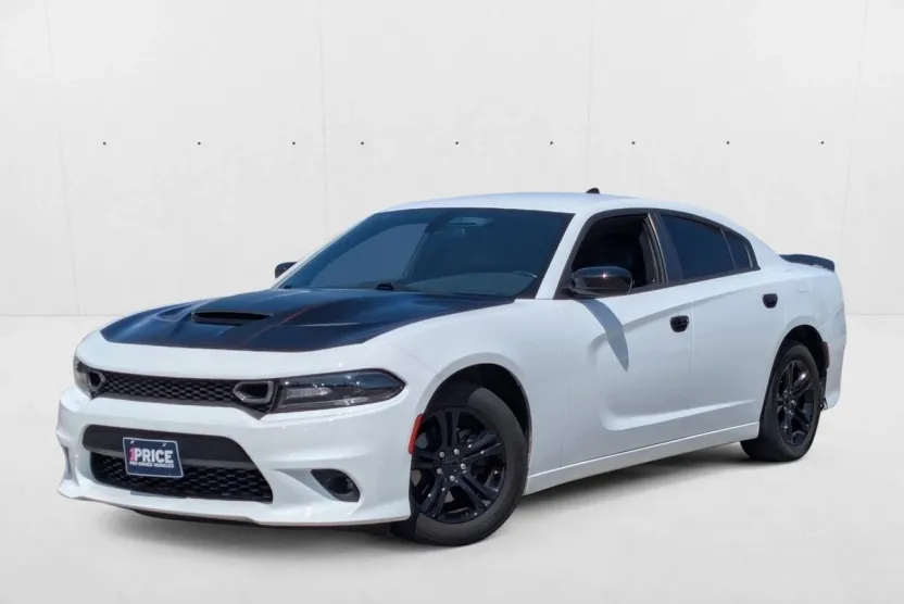 2020 Dodge Charger SXT photo 1