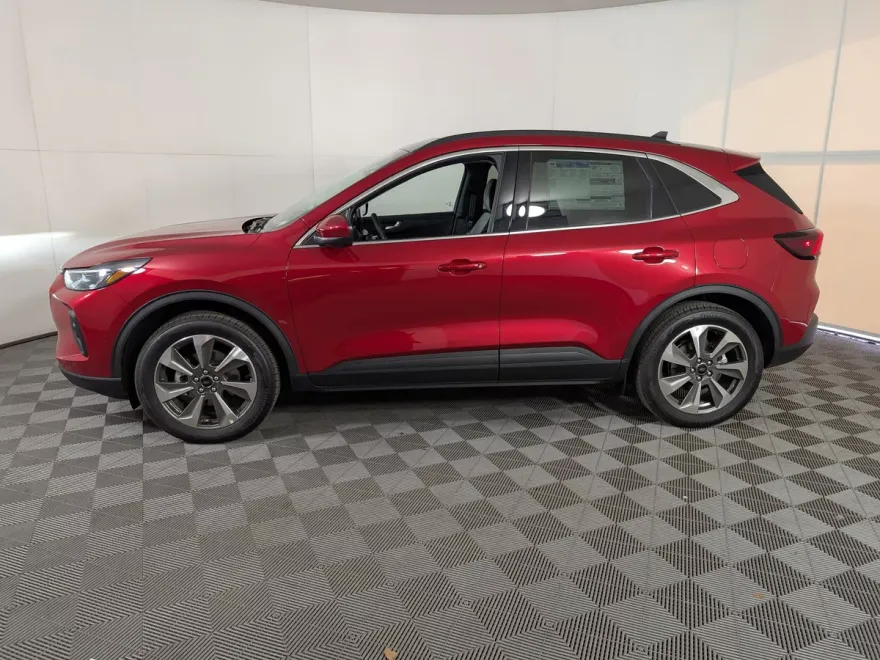 2025 Ford Escape Hybrid Platinum photo 1
