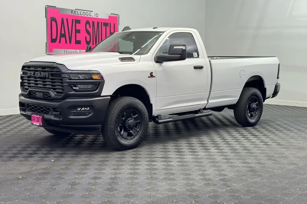 2025 Ram 3500 Tradesman photo 1