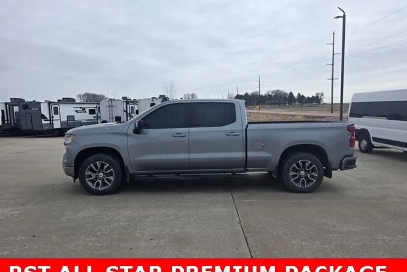 2024 Chevrolet Silverado 1500 RST photo 1