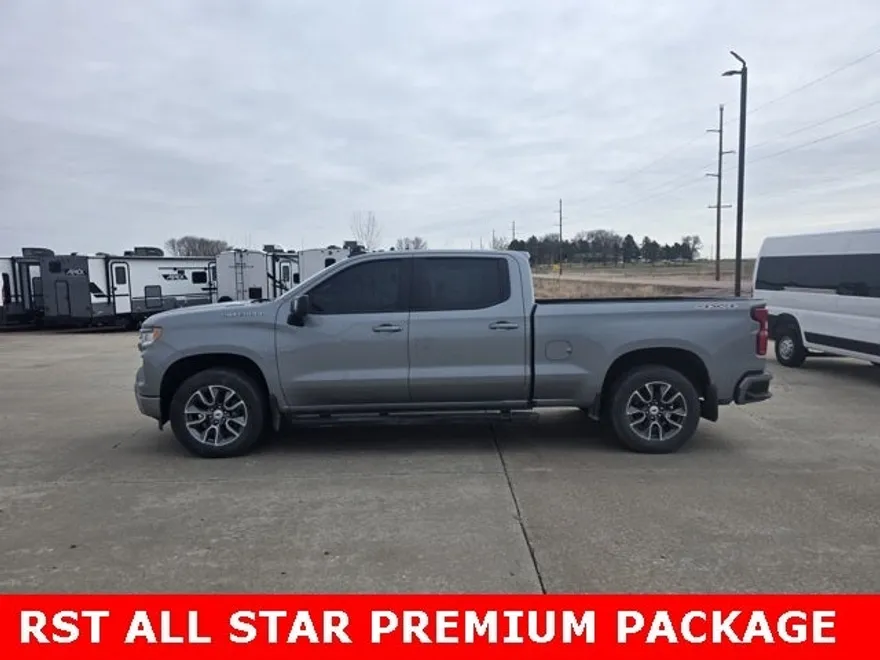2024 Chevrolet Silverado 1500 RST photo 1