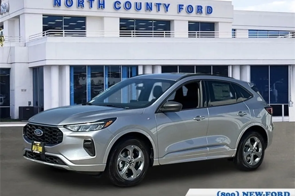 2024 Ford Escape ST-Line photo 1