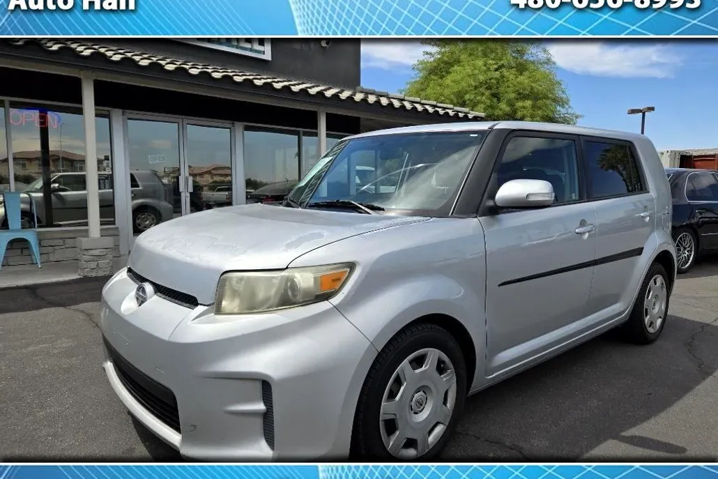 2012 Toyota xB photo 1