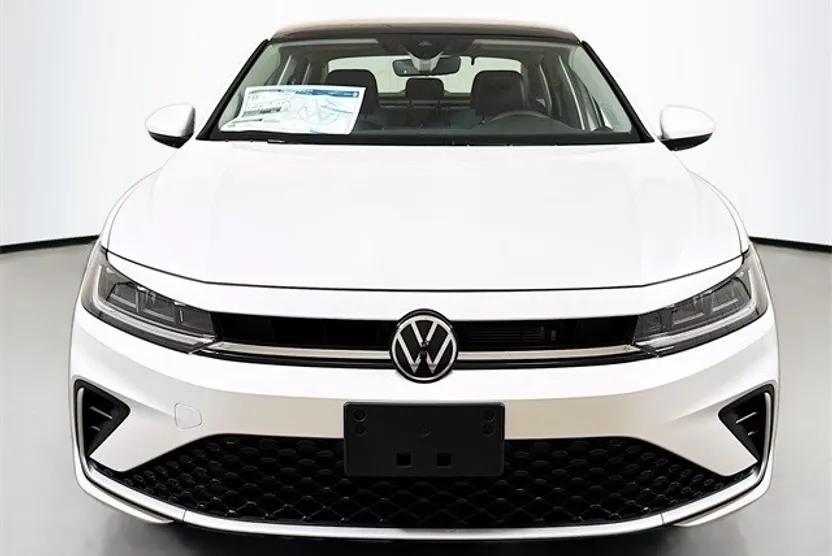 2025 Volkswagen Jetta 1.5T SE photo 1