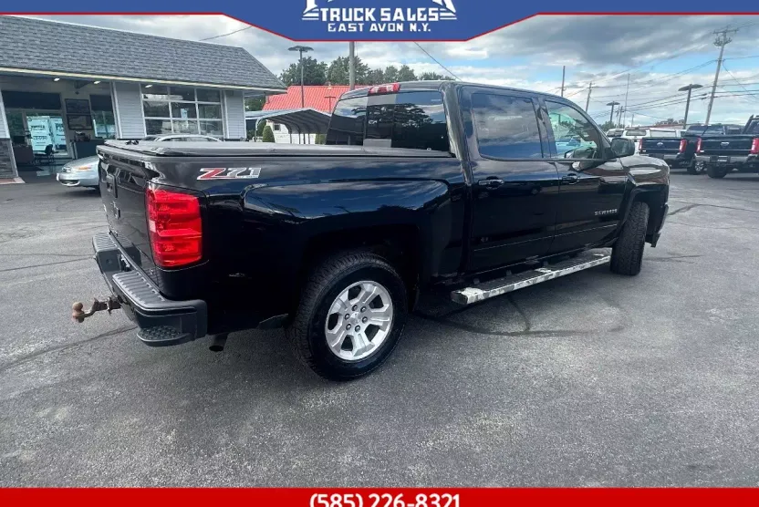 2016 Chevrolet Silverado 1500 LT photo 1