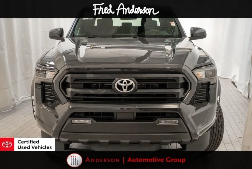 2024 Toyota Tacoma SR5 photo 1