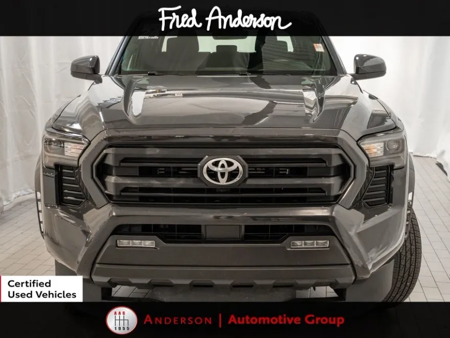 2024 Toyota Tacoma SR5 photo 1