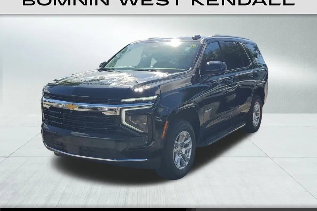 2025 Chevrolet Tahoe LS photo 1
