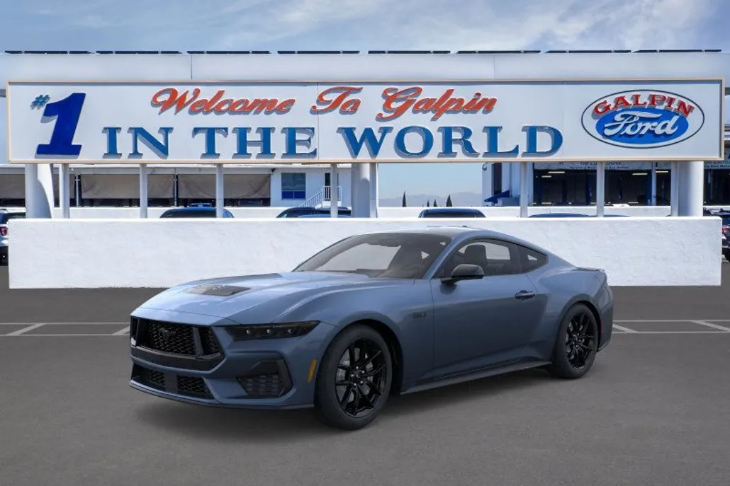 2025 Ford Mustang GT photo 1