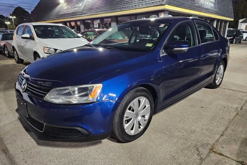 2013 Volkswagen Jetta SE photo 1