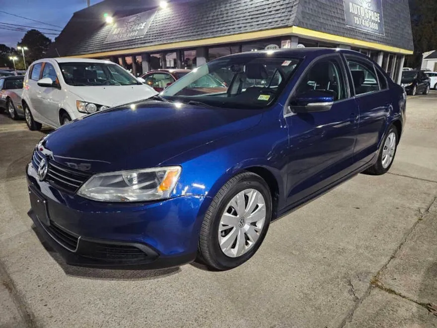 2013 Volkswagen Jetta SE photo 1