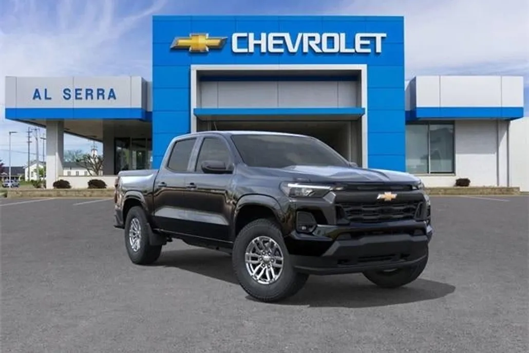 2026 Chevrolet Colorado LT photo 1