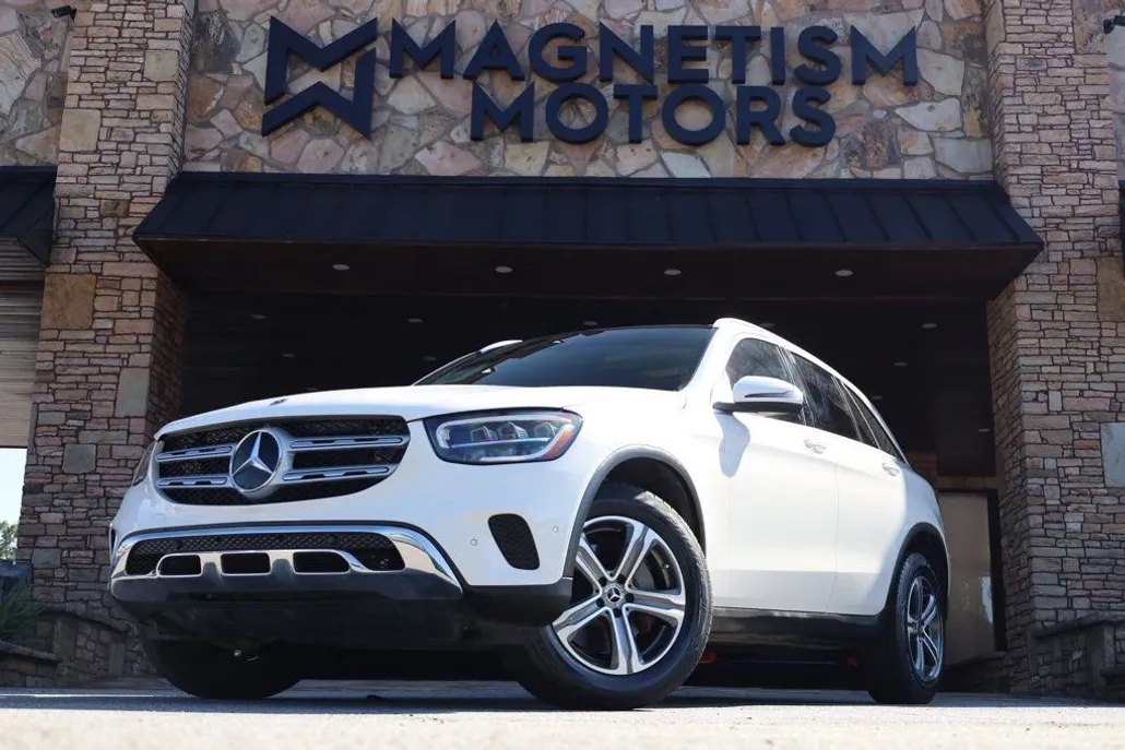 2021 Mercedes Benz GLC 300 photo 1
